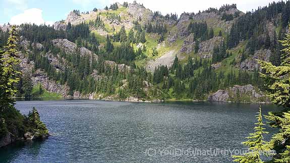 Rampart Ridge Hike - Lake Lillian