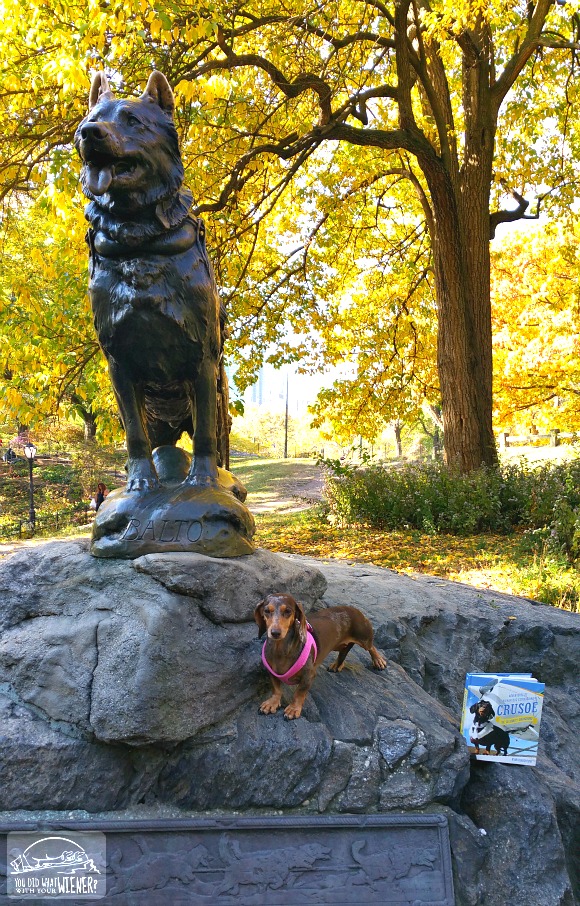 Gretel in Central Park with the Balto statue